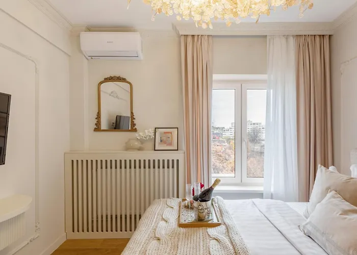 Maison Elysee - An Elegant Apartment In Piata Romana